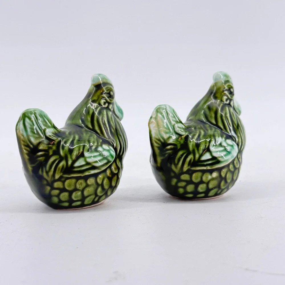 Rooster Chicken Hen Salt Pepper Shakers Green Ceramic Drip Glaze Set Intricate